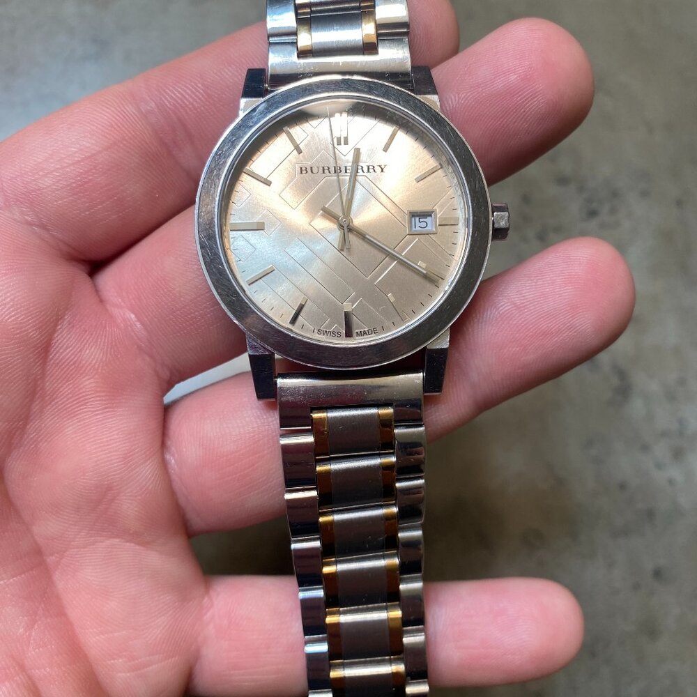 Burberry The City Wristwatch Model BU9011 - 38mm Beige Dial Men's Watch